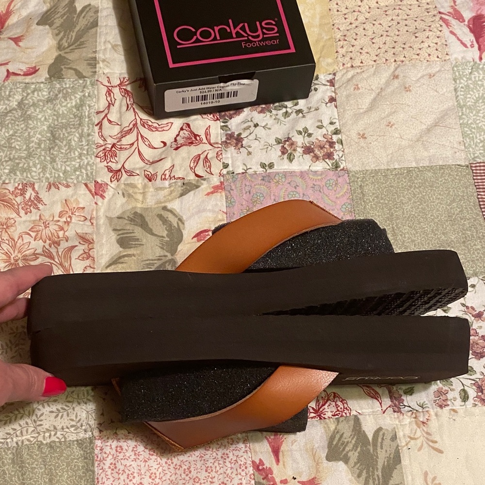 Corkys Brown Flip Flops NEW Size 10 - Picture 4 of 5